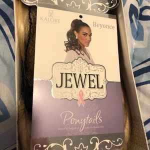 Blonde hair ponytail